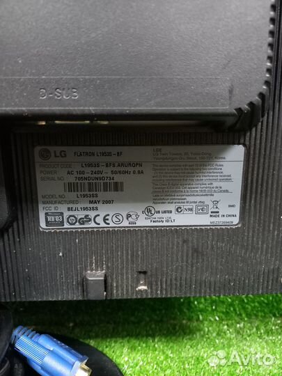 Монитор LG Flatron L1953S 19