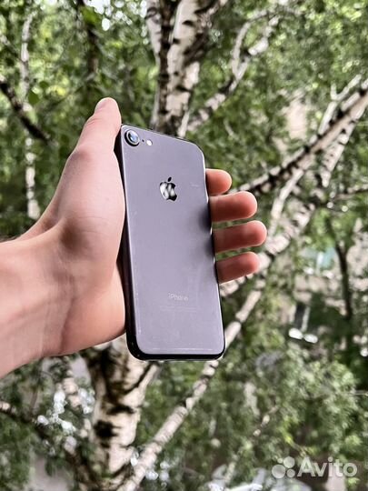 iPhone 7, 32 ГБ