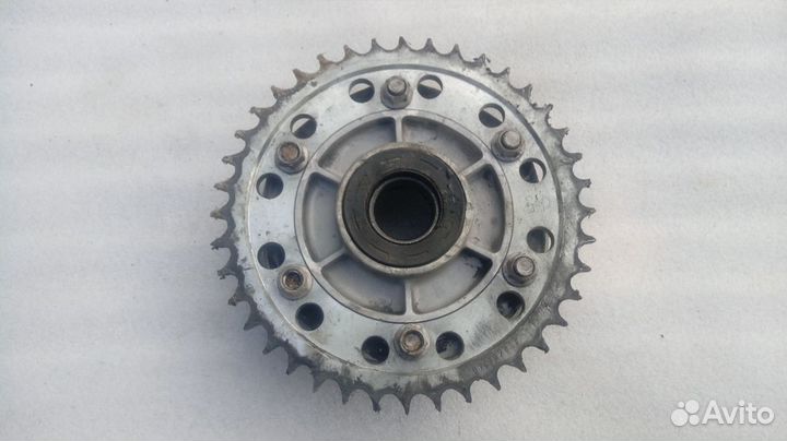 Suzuki TL1000R крепление задней звезды