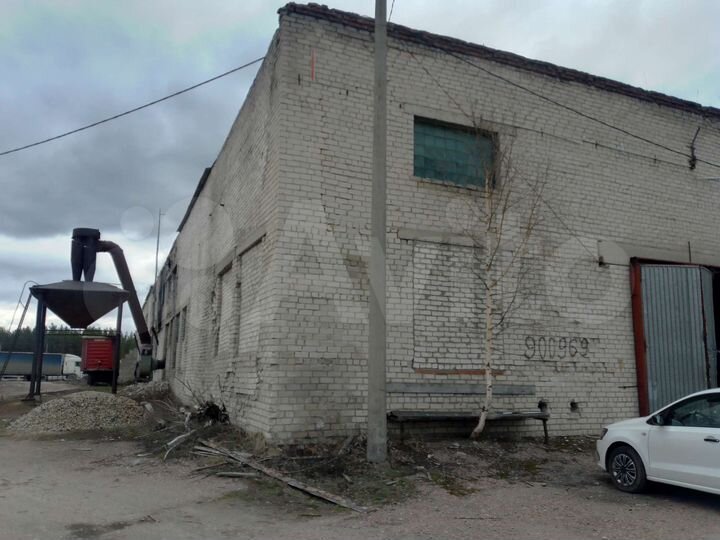 Гараж, > 30 м²