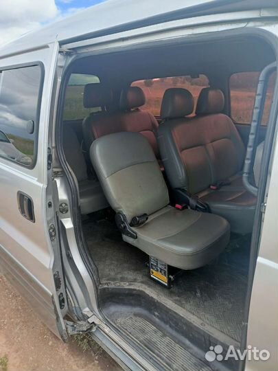 Hyundai Starex 2.5 МТ, 2006, 298 150 км