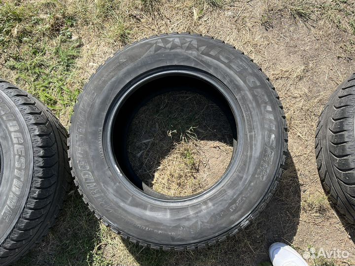 Bridgestone Ice Cruiser 5000 265/65 R17