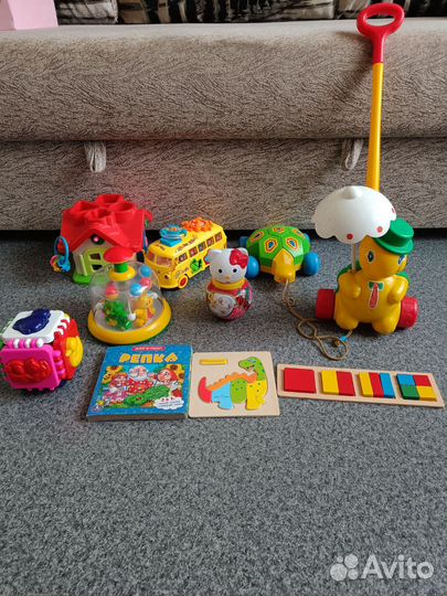 Развивающие игрушки пакетом