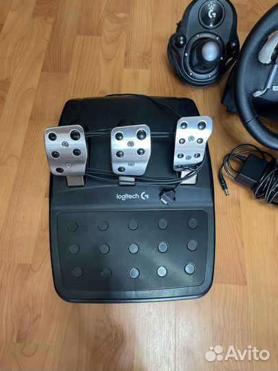 Logitech g920 с кпп в идеальном состоянии игровой