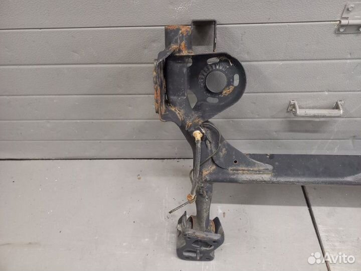 Балка подвески задняя Chevrolet Aveo T 255 хэтчбек