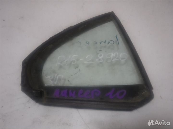 Стекло двери задней правой (форточка) Mitsubishi
