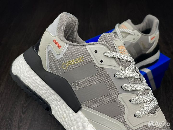 Кроссовки adidas nite jogger зимние