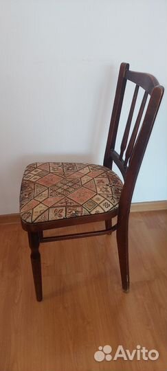 Стулья б/у в хорошем состоянии