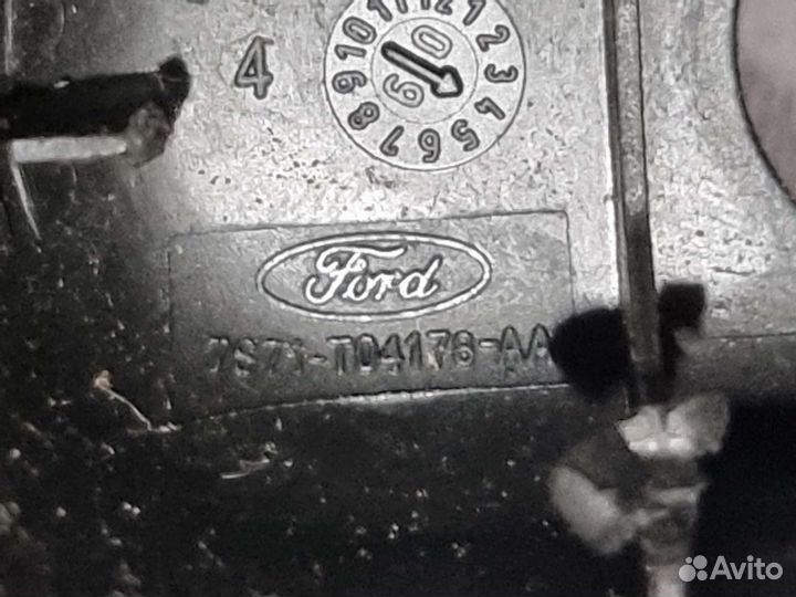 Поводок заднего дворника Форд Мондео 4