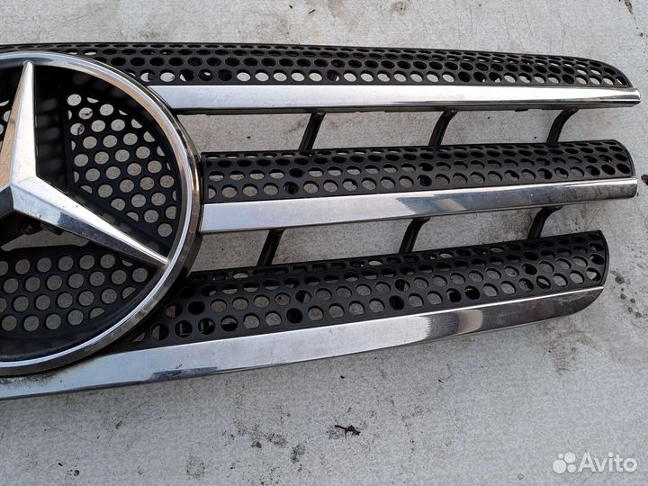 Решетка радиатора Mercedes benz ml W163. Оригинал