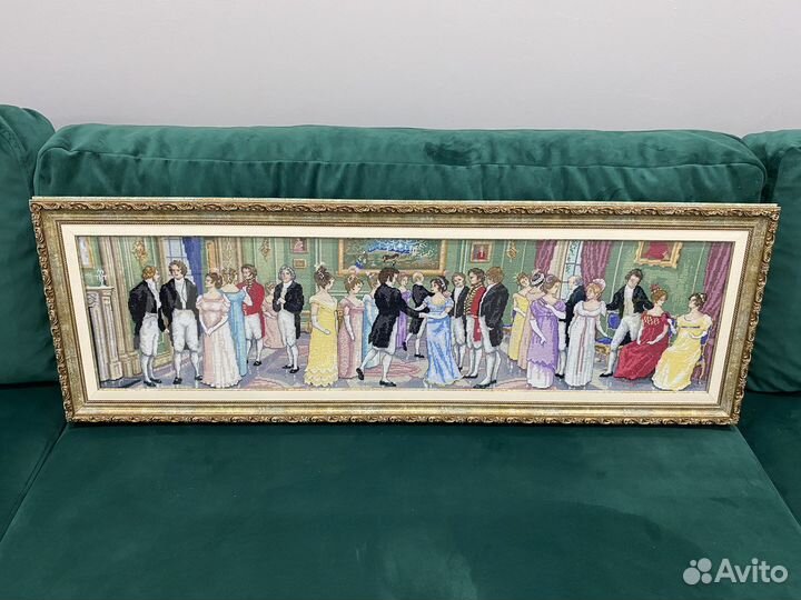 Картина вышитая крестом в багете