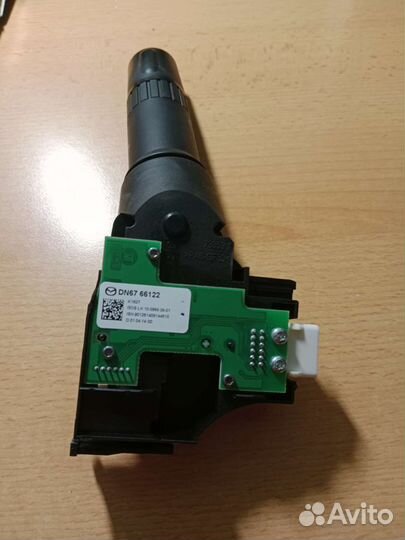 Подрулевой переключатель на Mazda 2 DE