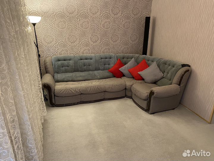 Угловой диван