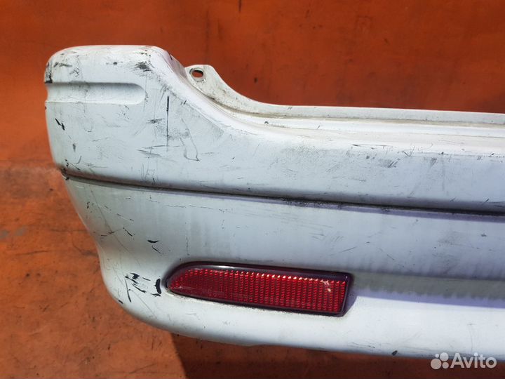 Бампер Заднее Toyota Sprinter carib AE111G Toyota