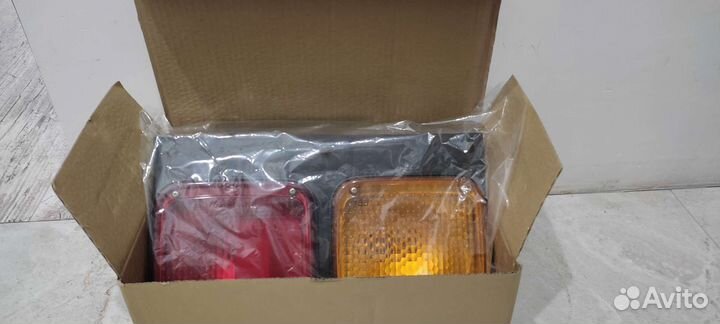 Фонари задние