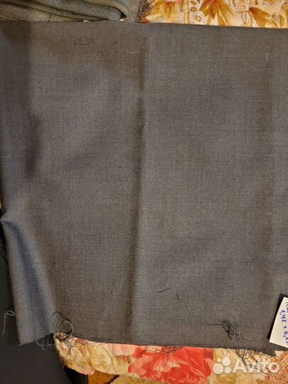 Отрезы тканевые камвольные