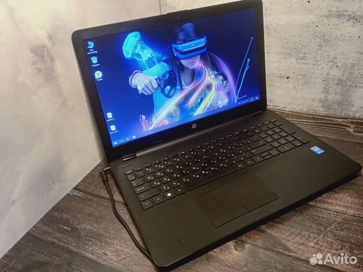 Быстрый ноутбук Hewlett Packard i3/4Gb/SSD240Gb