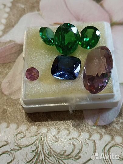 Натуральные камни и минералы