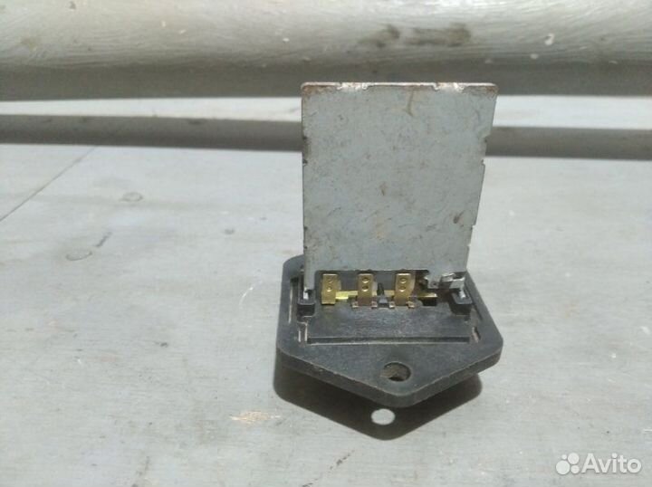 Реостат печки Kia Rio 3 2011-2015