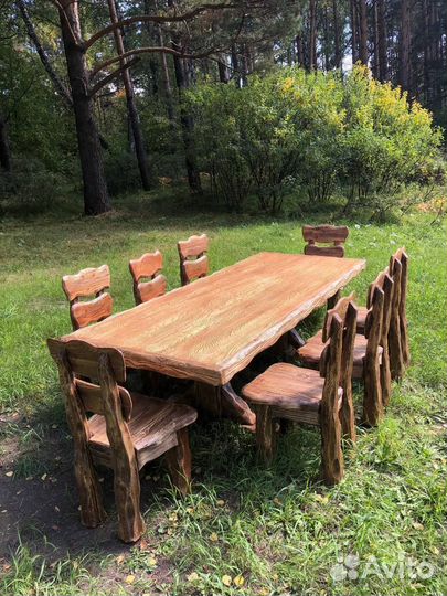 Стол под старину из массива дерева