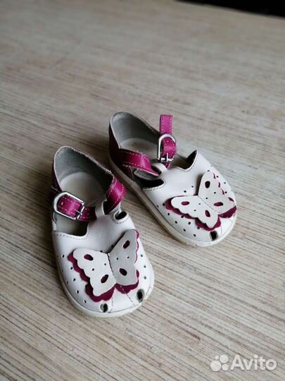Сандалии для девочки