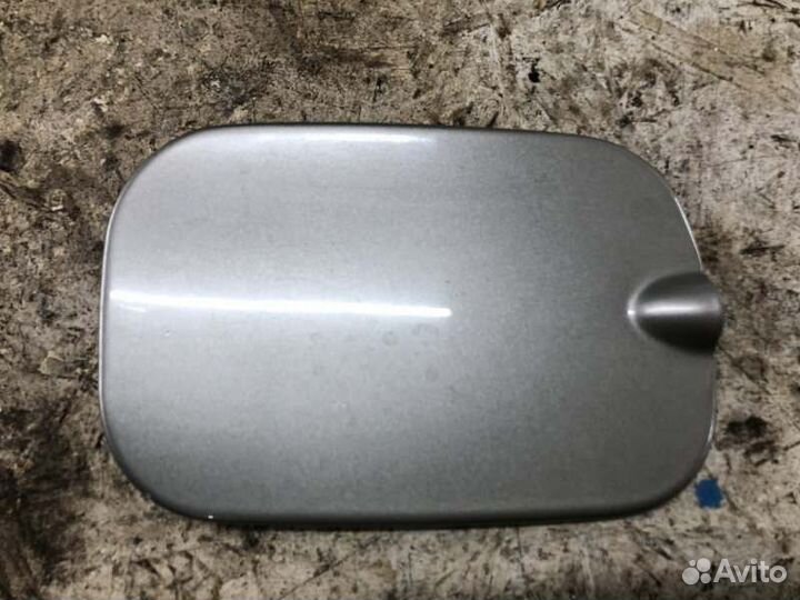 Лючок бензобака Renault Sandero хетчбек 1390 2011