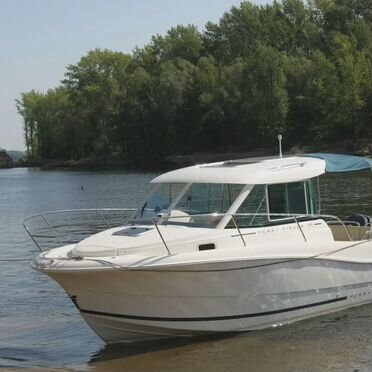 Моторная яхта Jeanneau Merry Fisher 725