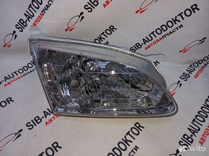 Фара левая правая toyota corolla spacio 97-01