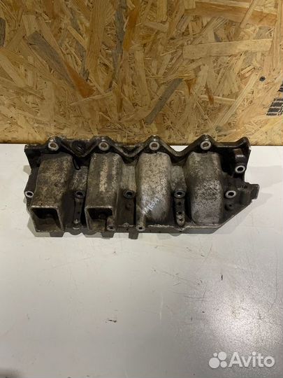 Коллектор впускной Renault Megane седан K4M 2006