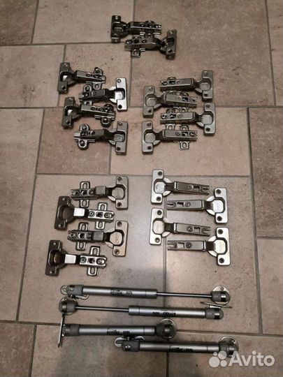 Петли мебельные и газлифт