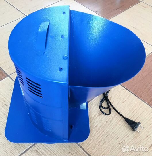 Бытовой измельчитель зерна