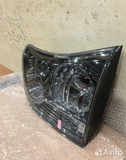 Фонарь задний правый в багажник Lexus RX ll рестай