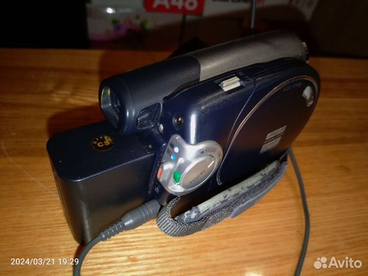 Видеокамера Samsung VP-DC171i