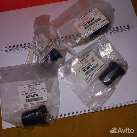 Втулки задней рессоры mitsubishi l200 и втулки ст