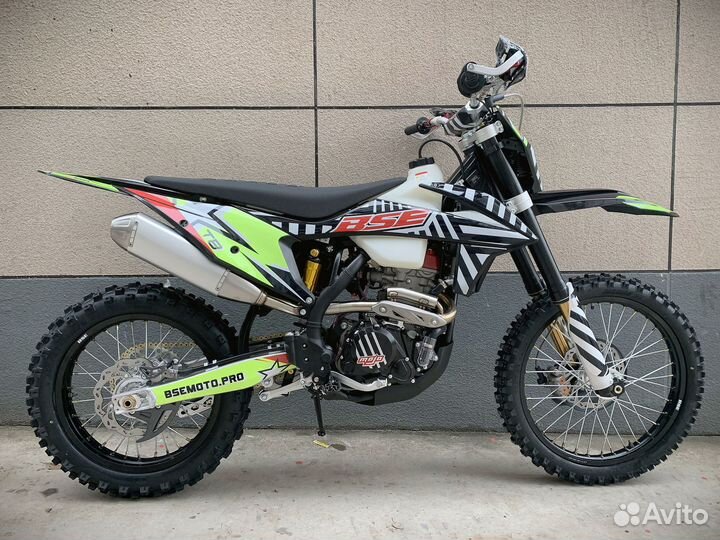 Мотоцикл кроссовый BSE T8