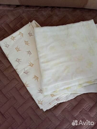 Пелёнки, чепчики, антицарапки, слюнявчики