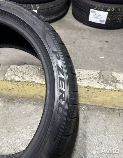 Pirelli P Zero PZ4 225/45 R18 92Y