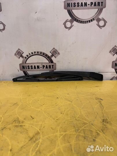 Ниссан Patrol Y62 Поводок стеклоочистителя задний