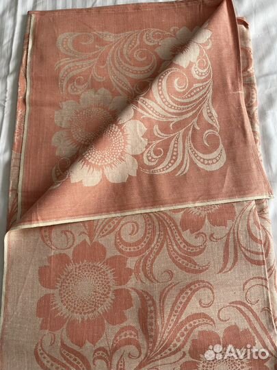 Жаккардовая льняная скатерть(времён СССР)