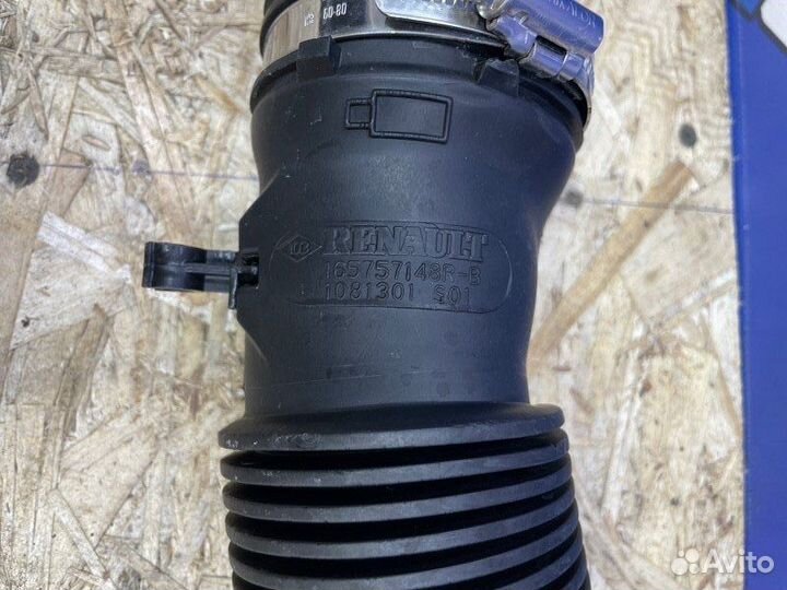 Патрубок воздушного фильтра Renault Duster 2