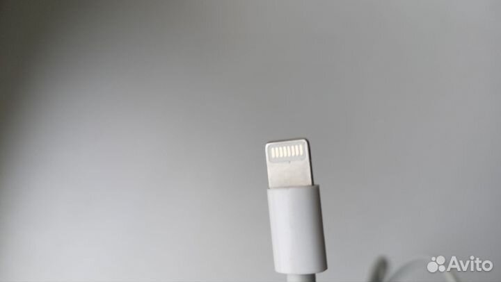 Провод для зарядки телефона