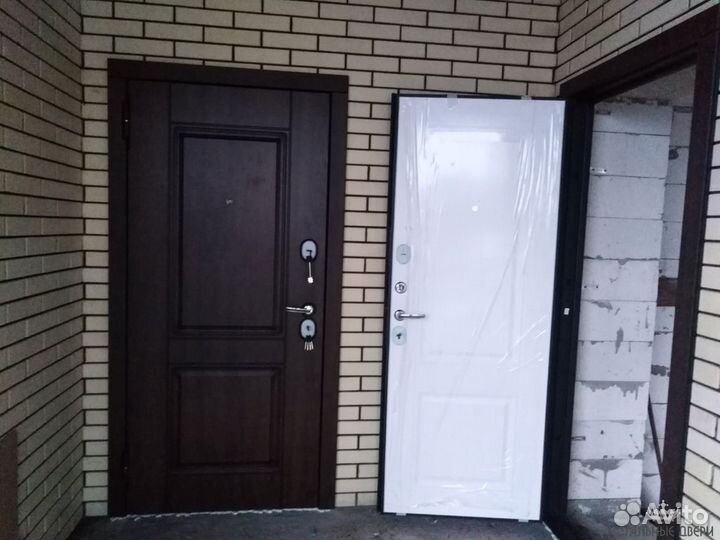 Дверь входная Вена