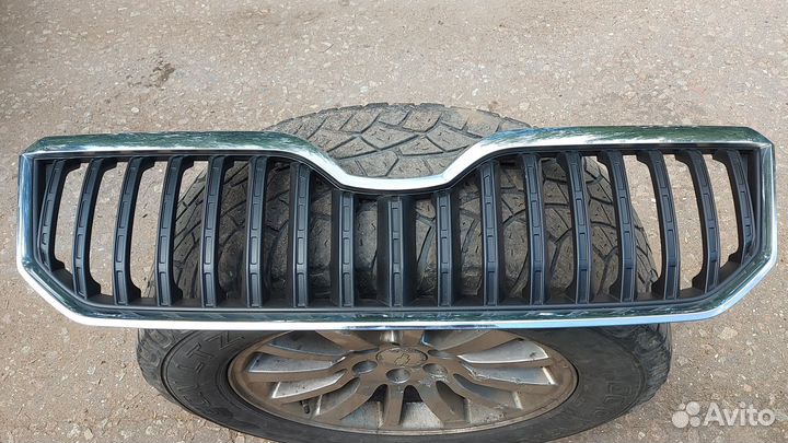 Передняя панель телевизор Skoda yeti
