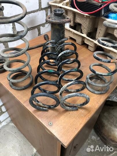 Пружины Toyota Altezza Lexus IS200