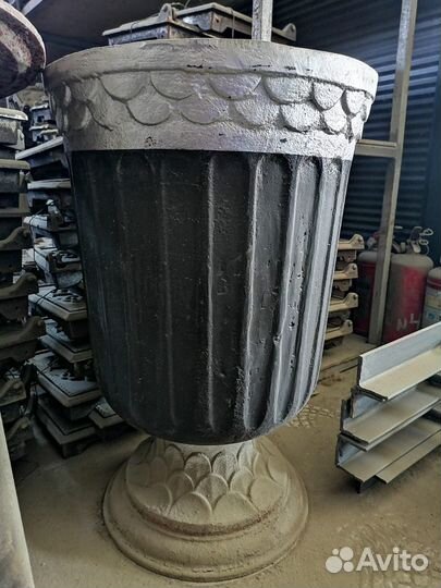 Урна чугунная круглая 