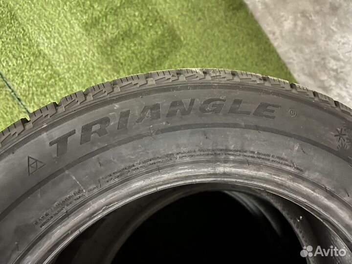 Triangle PL01 215/55 R17 98R