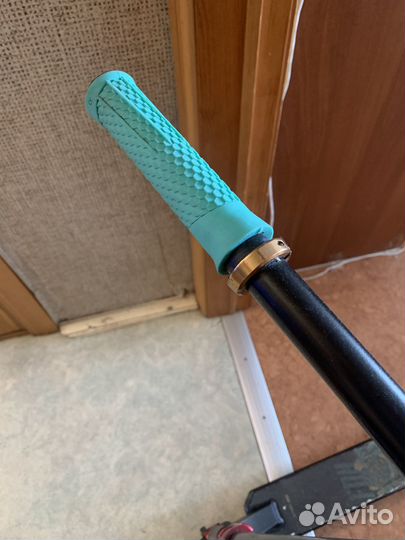 Продам трюковой самокат