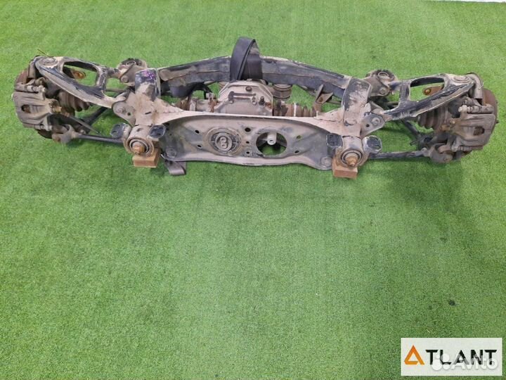 Балка задняя toyota mark II