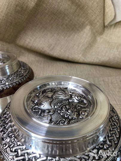 Серебряная чаша