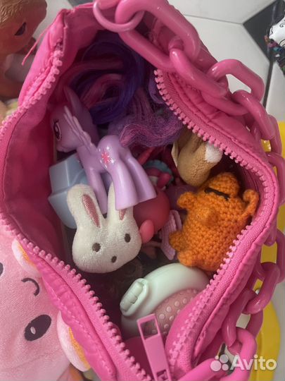Продам детские игрушки коробкой